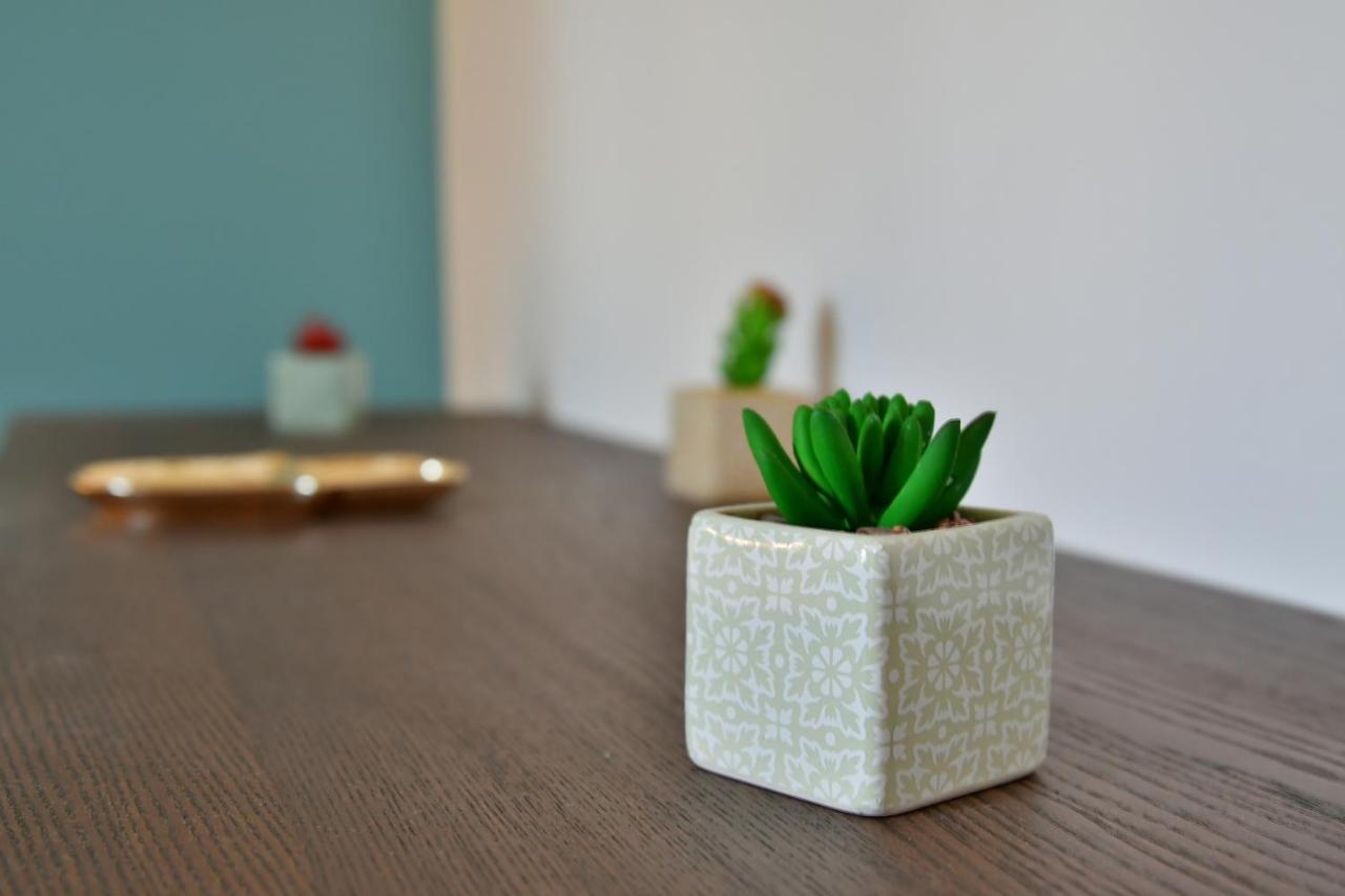 Le 44 - T2 Renove Moderne Et Confortable En Centre-Ville 몽뤼꽁 외부 사진